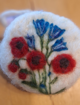 Eingefilzte Pflanzenölseife Motiv "Blumen"