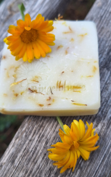 Ringelblumenseife (handgefertigte Hand- und Duschseife) - vegan